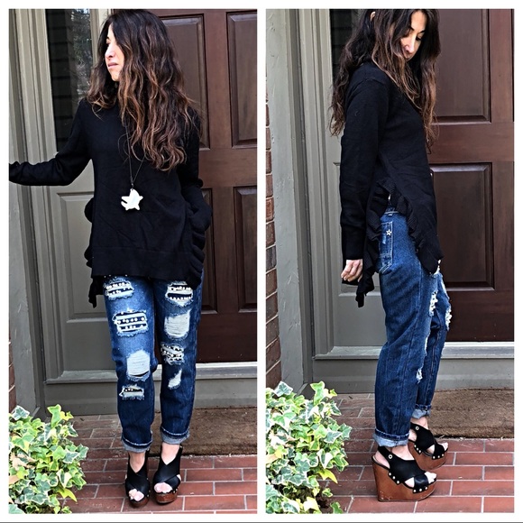 Sweaters - ✨LAST ONE ✨Paris ruffled hem side split sweater